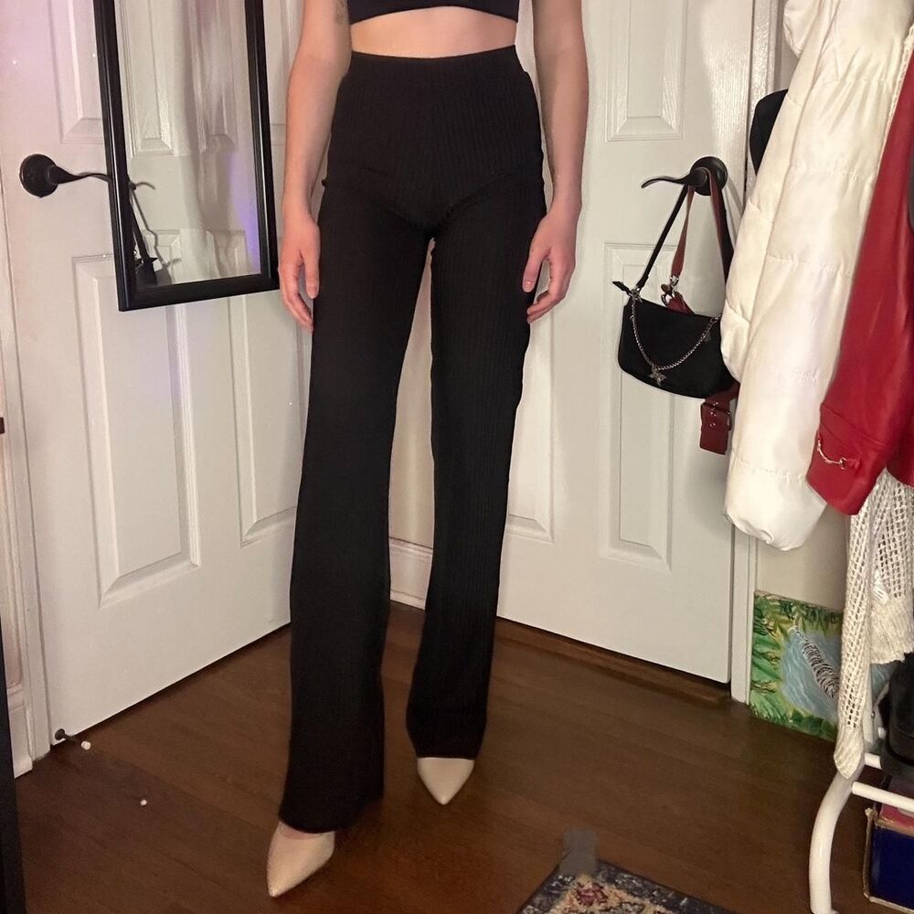 high waisted black pleated pants (tall girl friendly!)